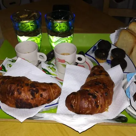 Alojamento de Acomodação e Pequeno-almoço Ninfa Caserta